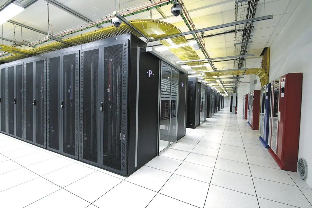 Enterprise data center NOC